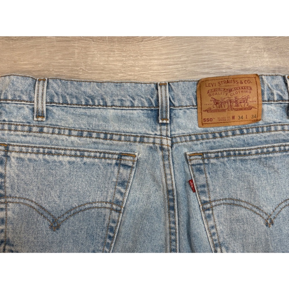 Levis 550 Relaxed Fit Tapered Leg Jeans Mens W34 L34 Light Wash Denim Vinateg - Picture 8 of 8